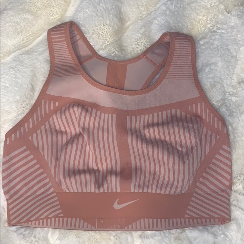 Nike Flyknit Sports Bra